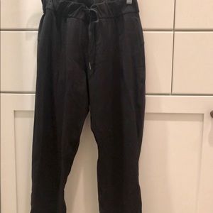 Lululemon black yoga pants